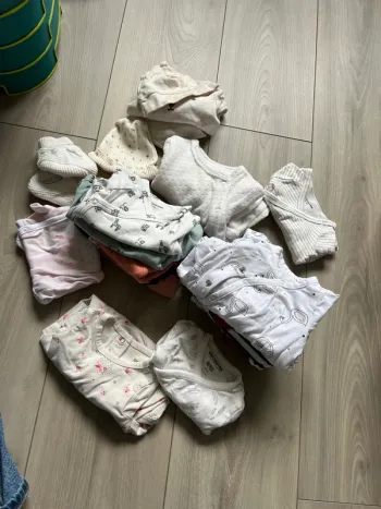 Lot pyjama + body