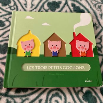 Livre les petits cochons