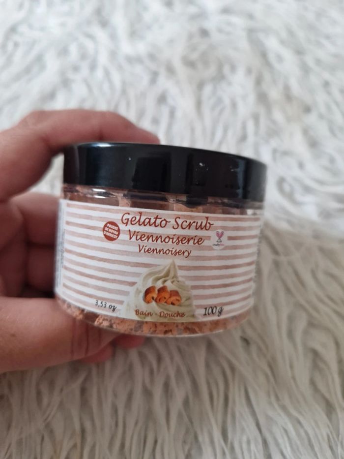 Gommage, exfoliant senteur viennoiserie neuf - photo numéro 2