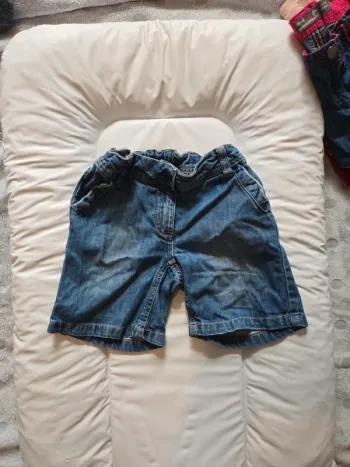Short fille taille 6 ans
