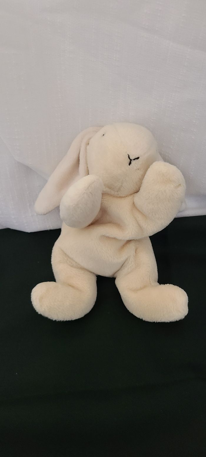 Peluche douce Marks & Spencer St Michael, lapin beige crème couché, 20 cm - photo numéro 2