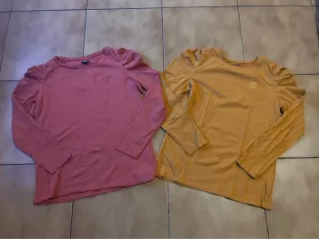 Lot 2 t shirts fille 12 ans