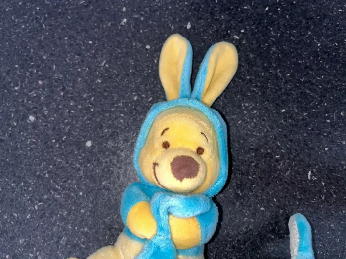 Doudou Winnie l’ourson déguisé en lapin bleu - photo numéro 6