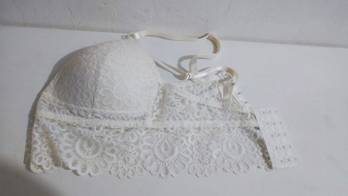 Soutien gorge/Top Secret possessions Primark taille S - photo numéro 3