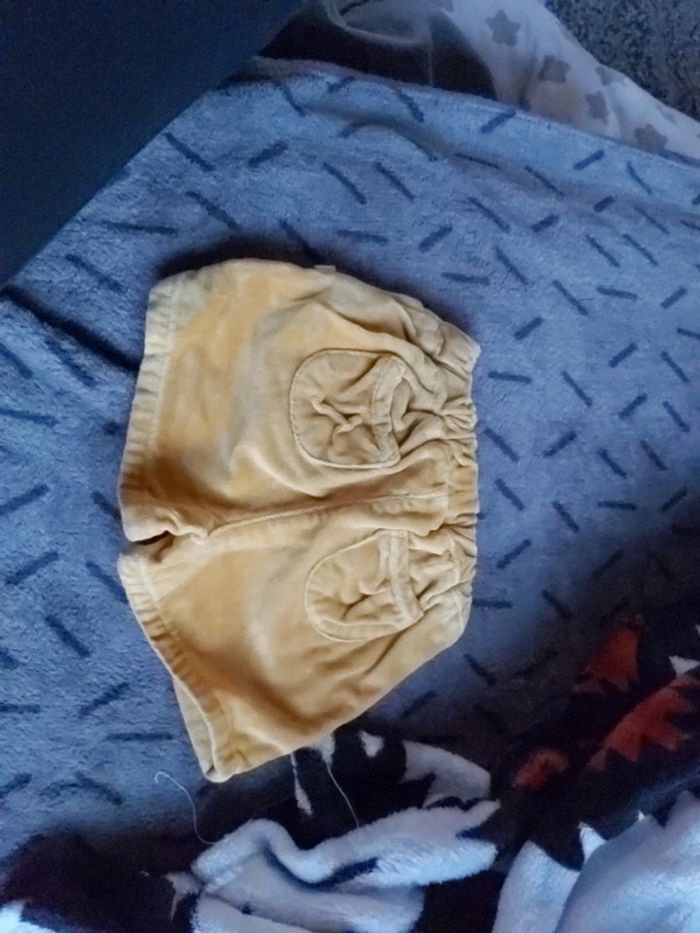 Short velours jaune moutarde obaibi taille 68cm 6 mois - photo numéro 7