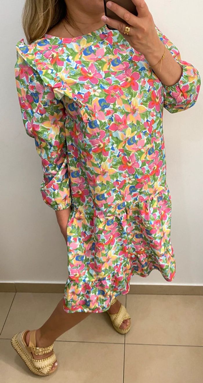 Robe fleurie avec volant - photo numéro 6