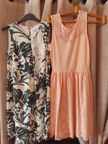 Lot de deux robes habillées