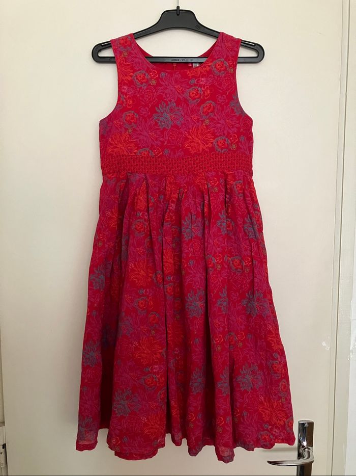 Robe doublée Orchestra 9/10 ans (3€50)