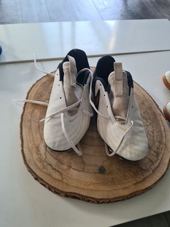 Crampons de football Nike Phantom   