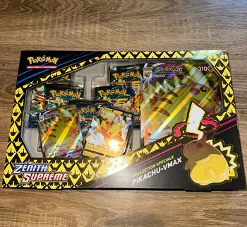 Coffret Zenith suprême Pikachu -Vmax