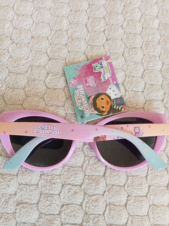 Une paire de lunettes de soleil gabby chat - photo numéro 5