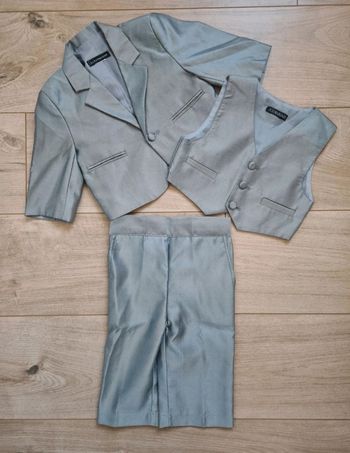 Costume 3 pièces 6 mois