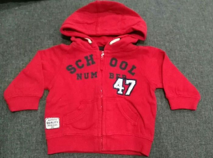Gilet sweat zippé à capuche - 6 mois