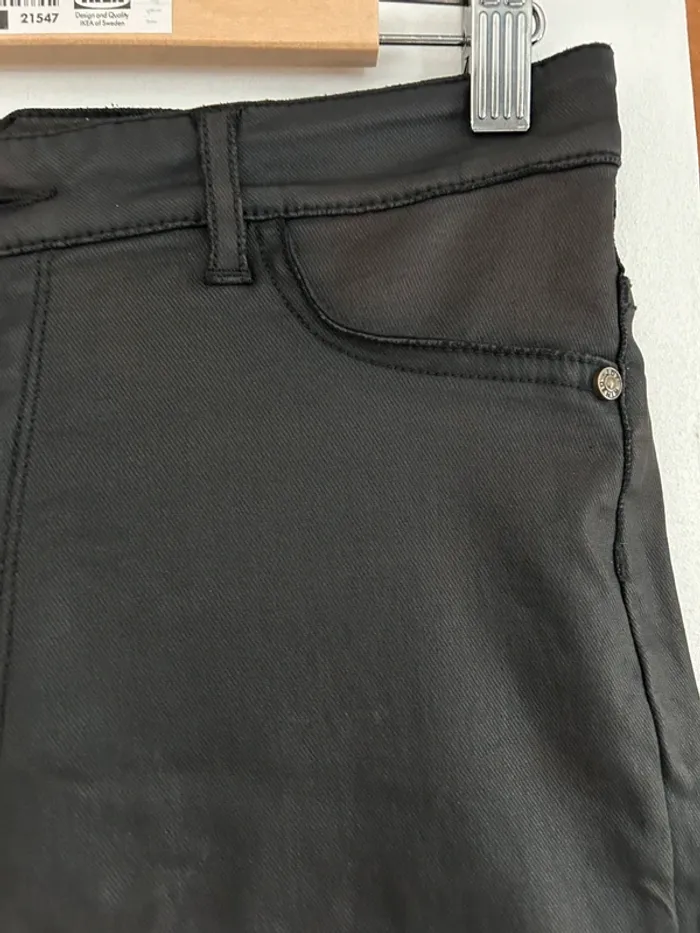 Pantalon style simili cuir - photo numéro 2