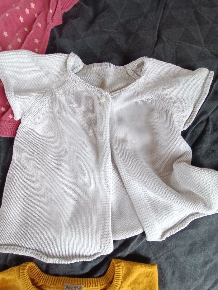 Lot gilets/pulls - photo numéro 4