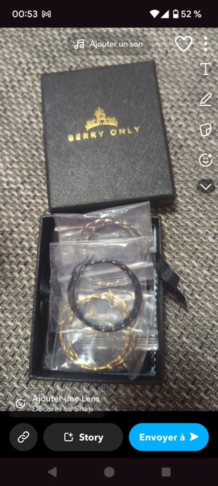 Lot de 3 paires de boucles d'oreilles créoles torsadées couleur dorée or, argenté et noir - photo numéro 5