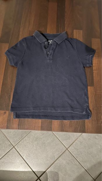 Joli polo kiabi en parfait état taille 6ans 100% coton