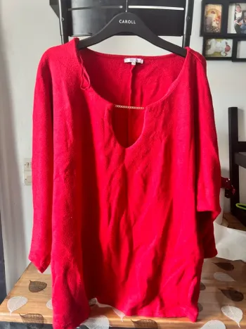 Pull rouge