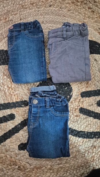 Lot pantalons garcon taille 12 mois