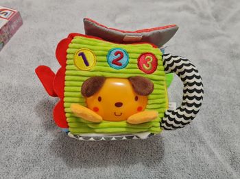 Cube interactif éveil sensoriel Vtech - Naissance