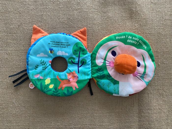 Livre en tissu petit chat veut jouer Auzou - photo numéro 3