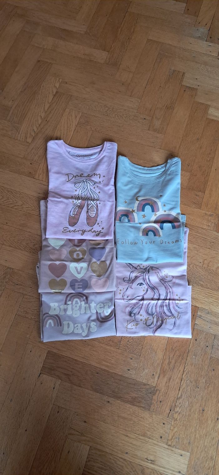 Neufs lot 5 T-shirts longues manches 116cm