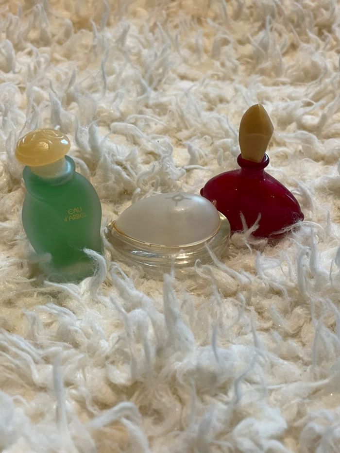 3 miniatures de parfum - photo numéro 3