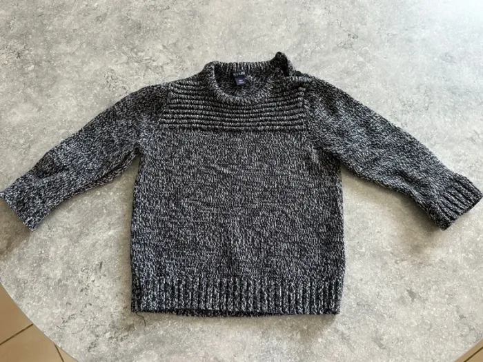 Lot de pulls et gilets - photo numéro 7