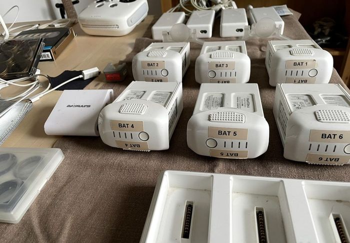 Drone dji phantom 4 PRO V2 - 6 Batteries - photo numéro 5