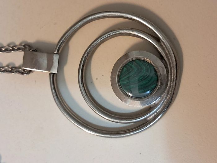 Collier long et pendentif up cyclé - photo numéro 4