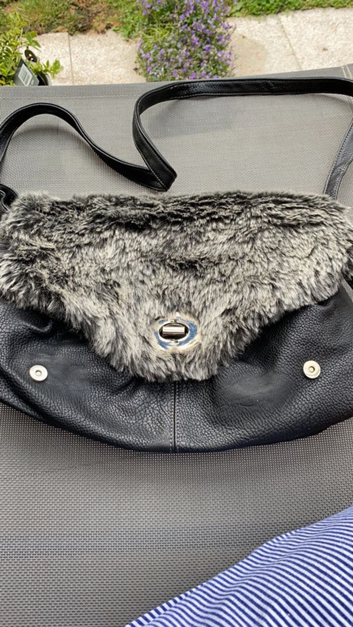 Sac à mains bandoulière