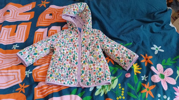 Veste matelassé fleurie à capuche  coupe vent 12 mois - photo numéro 4