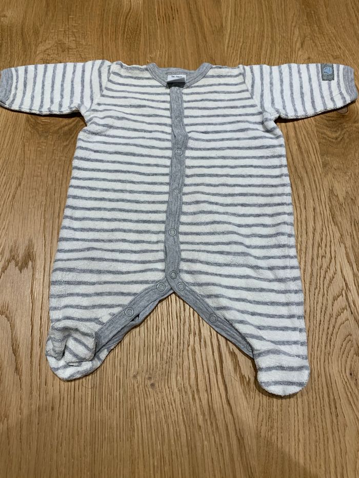 Lot de pyjamas / grenouillères - photo numéro 3