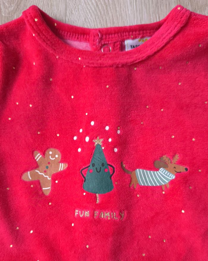 Pyjama de Noël sapin rouge - NEUF. 6 mois - photo numéro 2