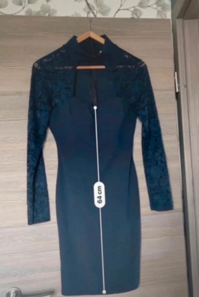 Sublime robe dentelle chic XS - photo numéro 3