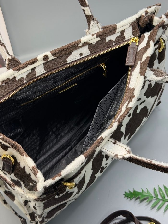 Prada 25 fw 2477 - photo numéro 4