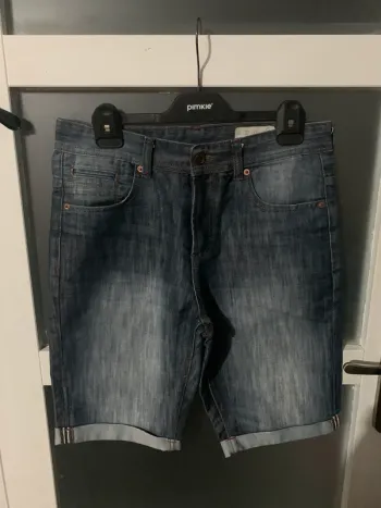 Short en jean 38 denim bleu délavé, coupe droite casual
