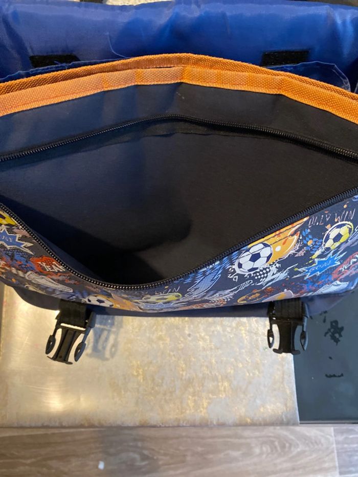 Cartable garçon - photo numéro 7