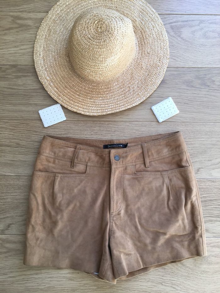 Très beau short en cuir camel/beige Berenice taille XS - photo numéro 4