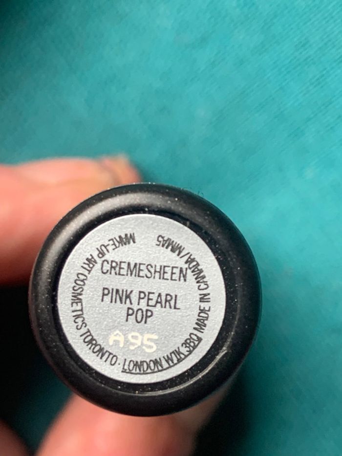 Rouge à lèvres Mac Cosmetic teinte Pink pearl pop - photo numéro 5