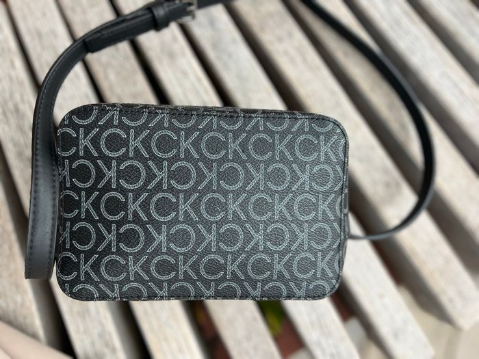 Sacoche Calvin Klein - photo numéro 6