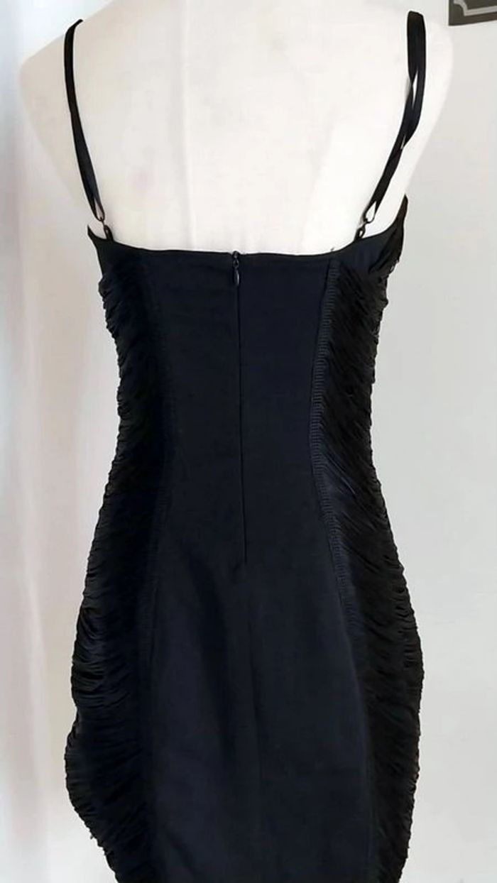 Petit robe noire so chic - photo numéro 3