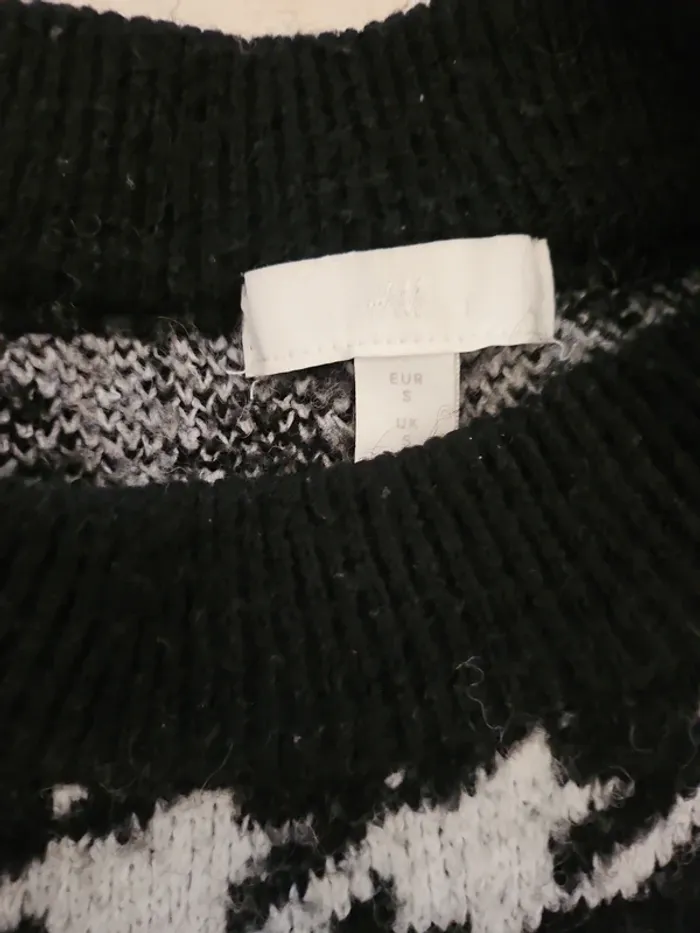 pull en laine gris et blanc - photo numéro 2