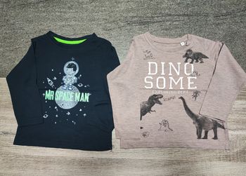 T-shirts espace et dinausores