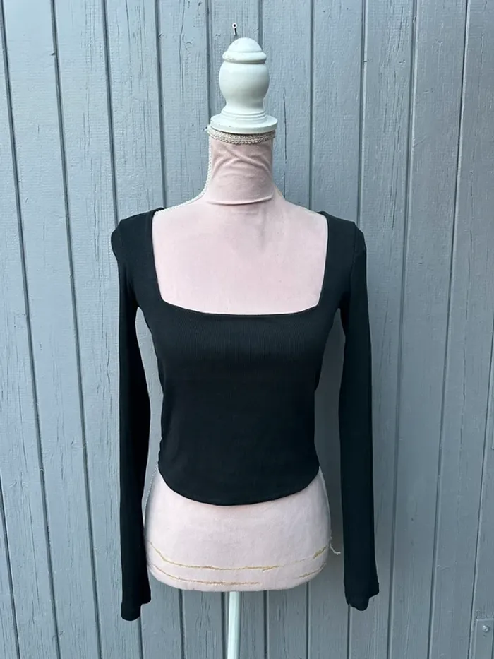 Haut manches longues noir basic col carré crop top court Zara M/38
