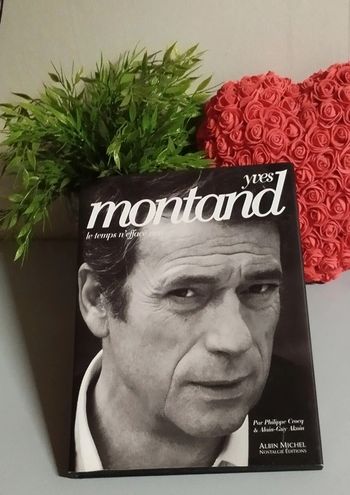 Yves Montand le temps n'efface rien
