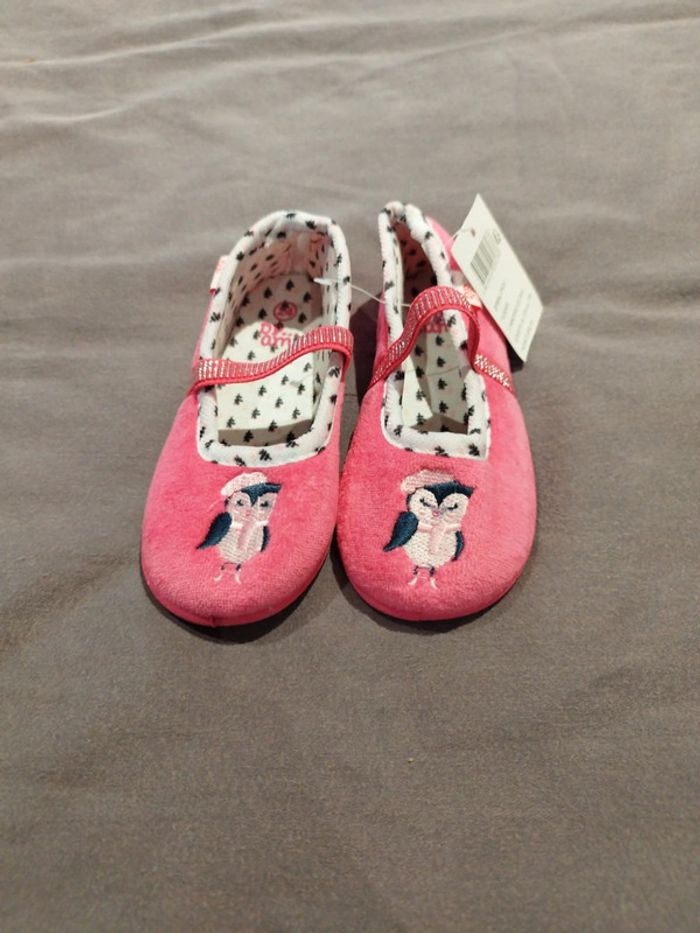 Chaussons rose DPAM taille 24