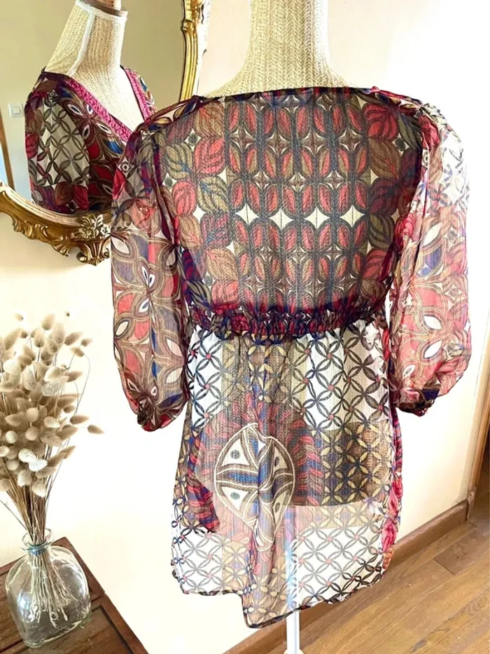Sublime tunique léger décolleté en V motif géométrique - photo numéro 9