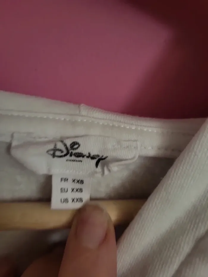 Pull disney xxs - photo numéro 4