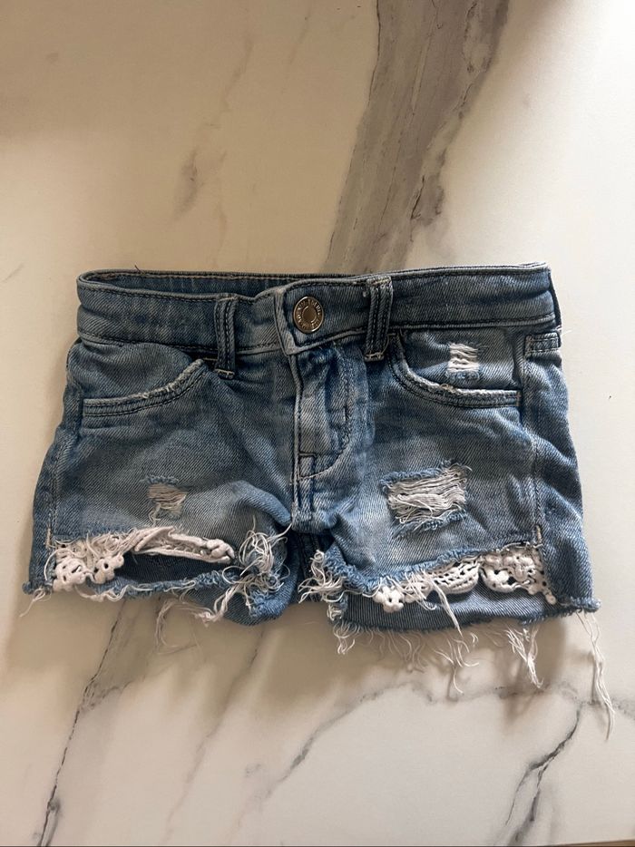 Un short bébé fille
